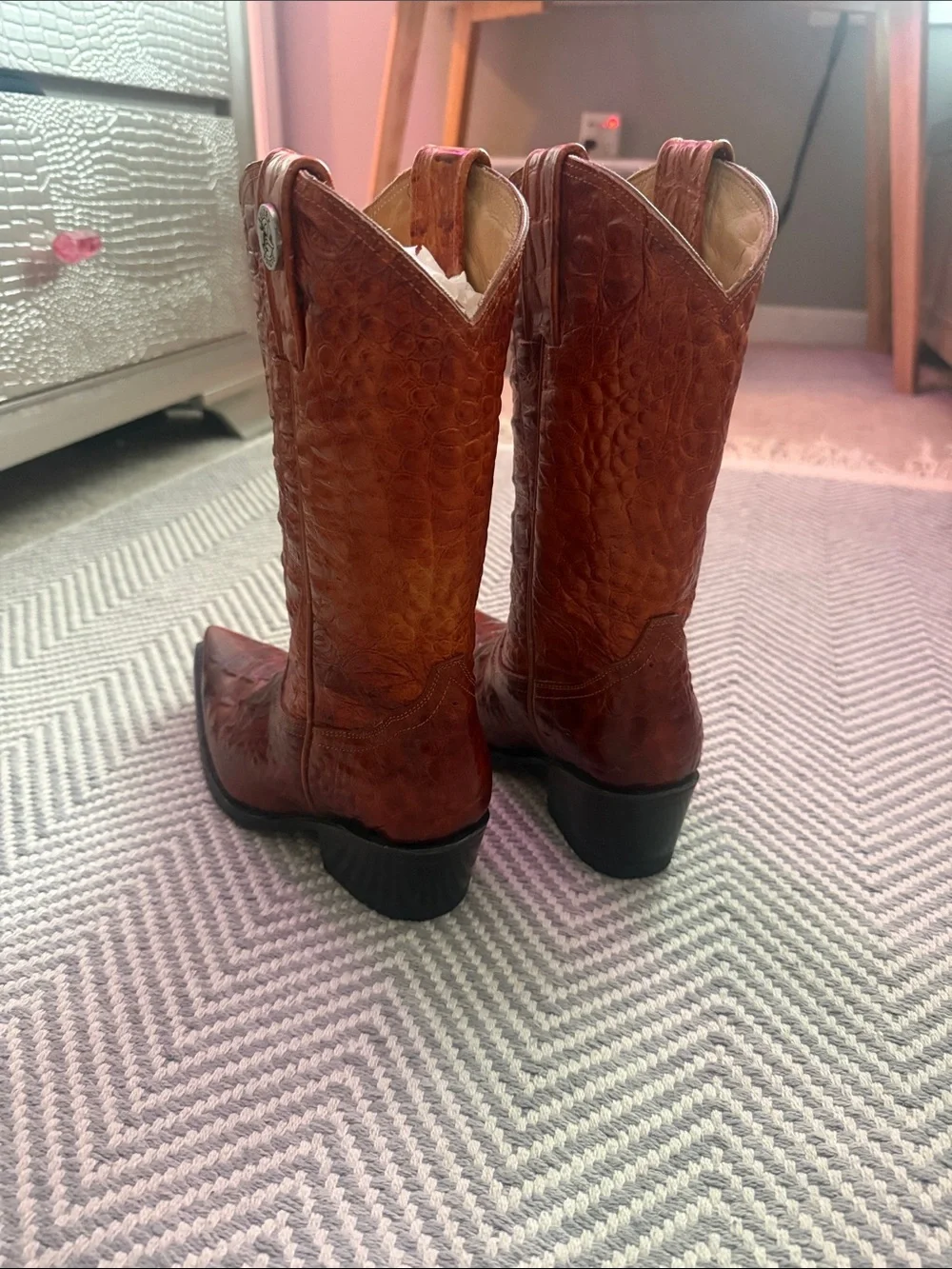 women’s Brown Leather Exotic-Texture Western Boots - Picture 3 of 3